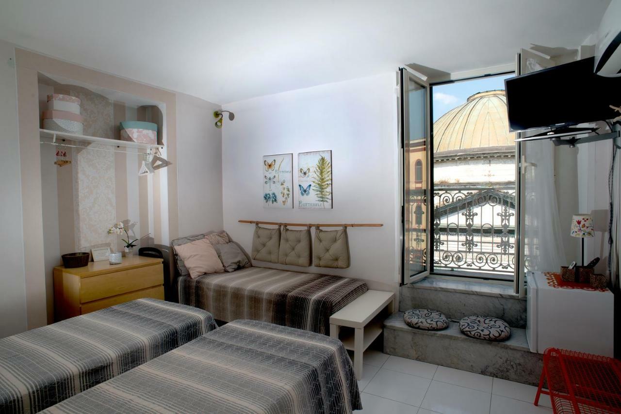 B&B Cuore Di Napoli Екстериор снимка